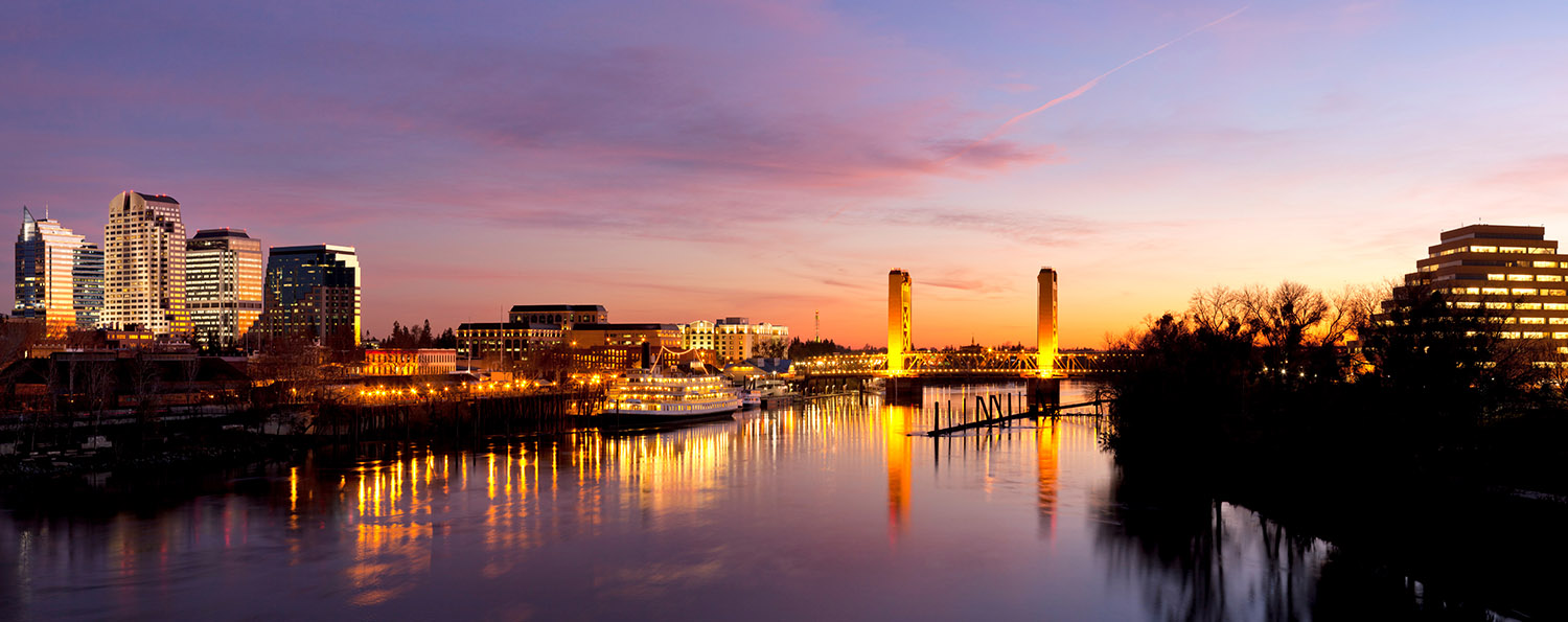 Sacramento cityscape, Tower Bridge, Ziggarut